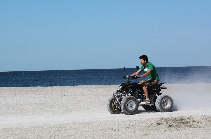 Ruta de quad en la playa